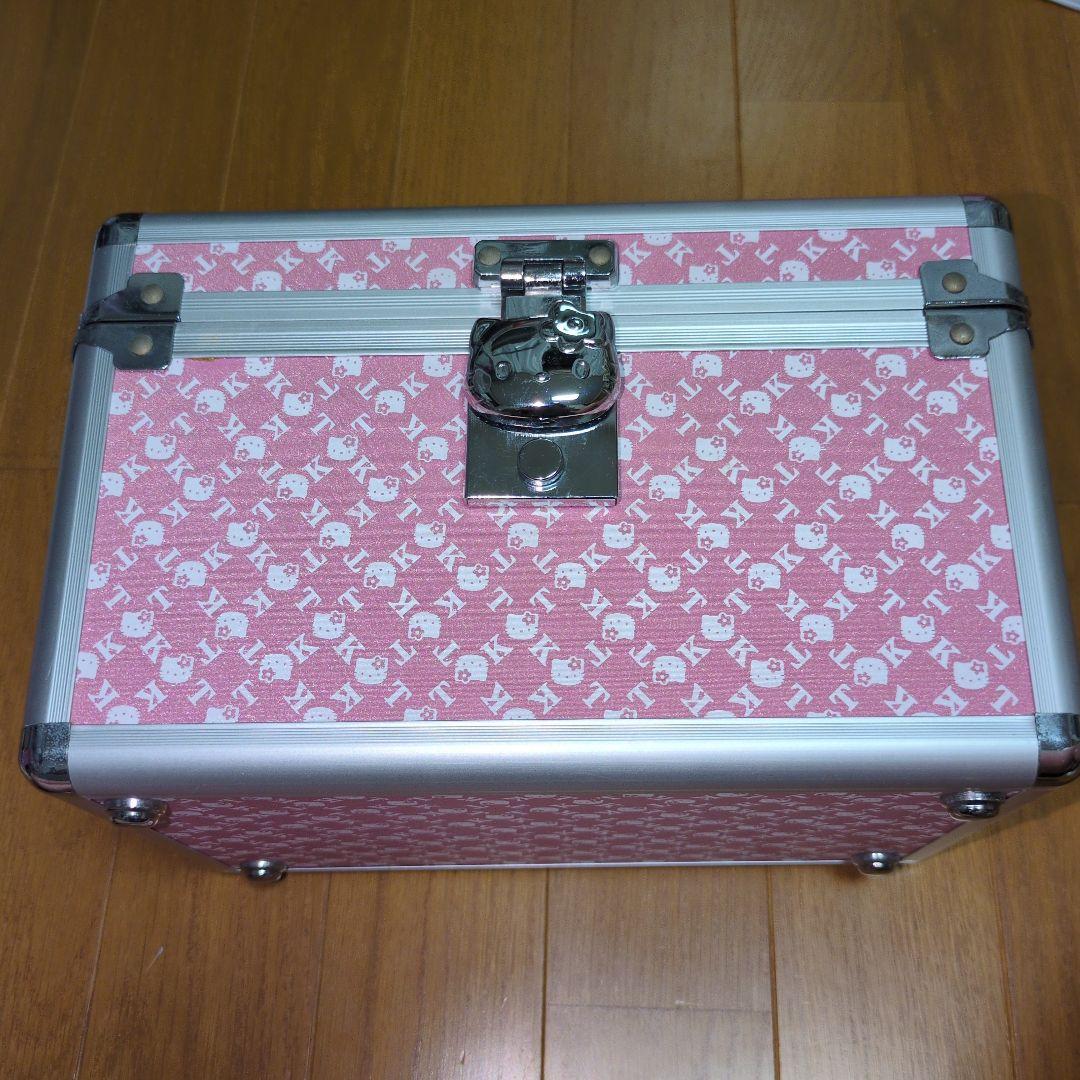 キティちゃん　ブランド風メイクボックス　化粧箱　ピンク　シルバー