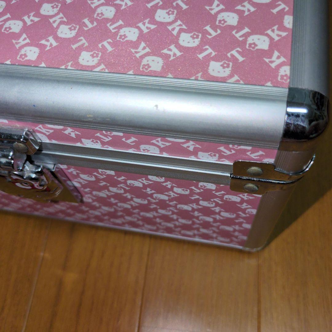 キティちゃん　ブランド風メイクボックス　化粧箱　ピンク　シルバー