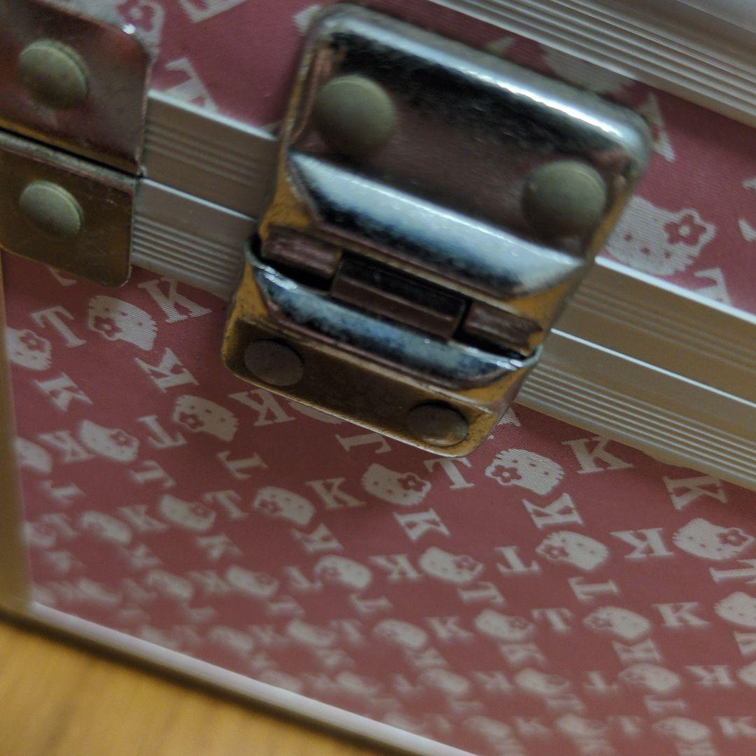 キティちゃん　ブランド風メイクボックス　化粧箱　ピンク　シルバー