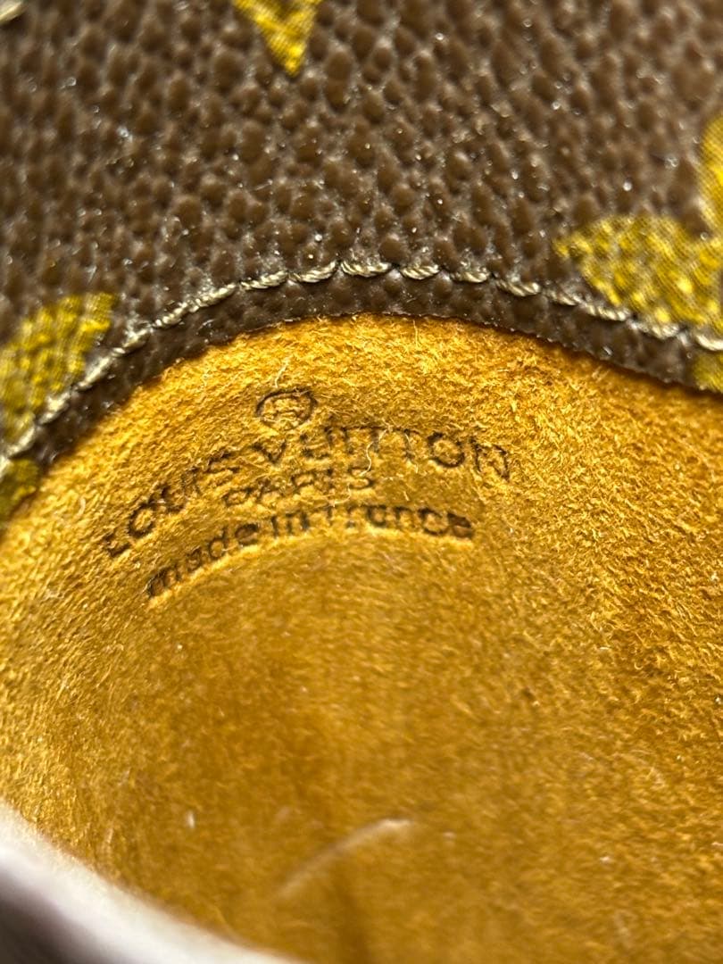 Louis Vuittonルイヴィトンモノグラムエテュイリュネットメガネケース