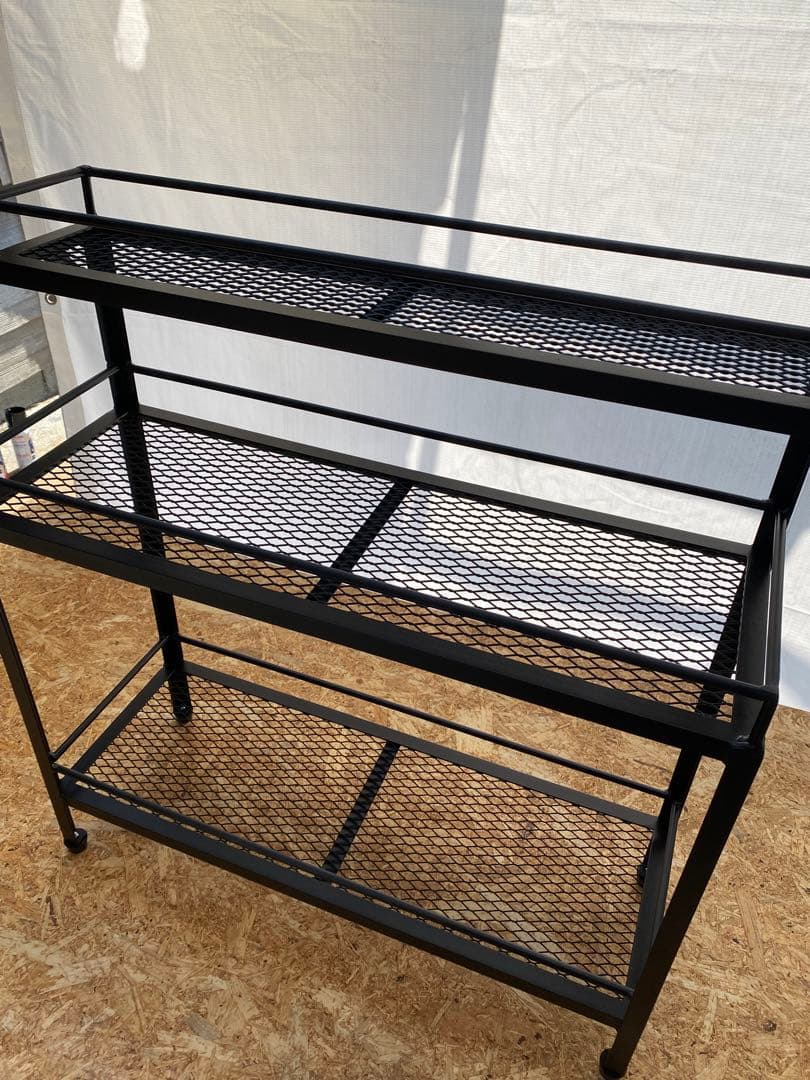 アイアンシェルフ　アイアンラック　多肉植物　 アガベ　インダストリアル