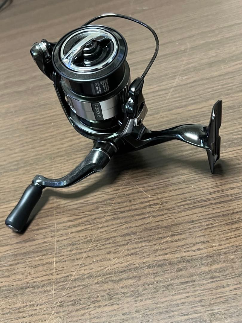 SHIMANO Vanquish C2000S スピニングリール
