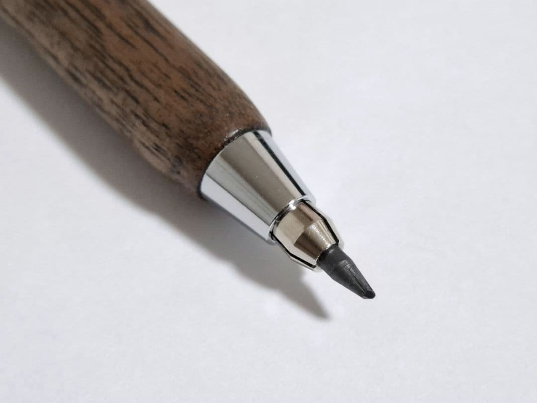 ほぼ未使用　ニコラス・ヘミングウェイ 芯ホルダー　２㎜　ウォルナット