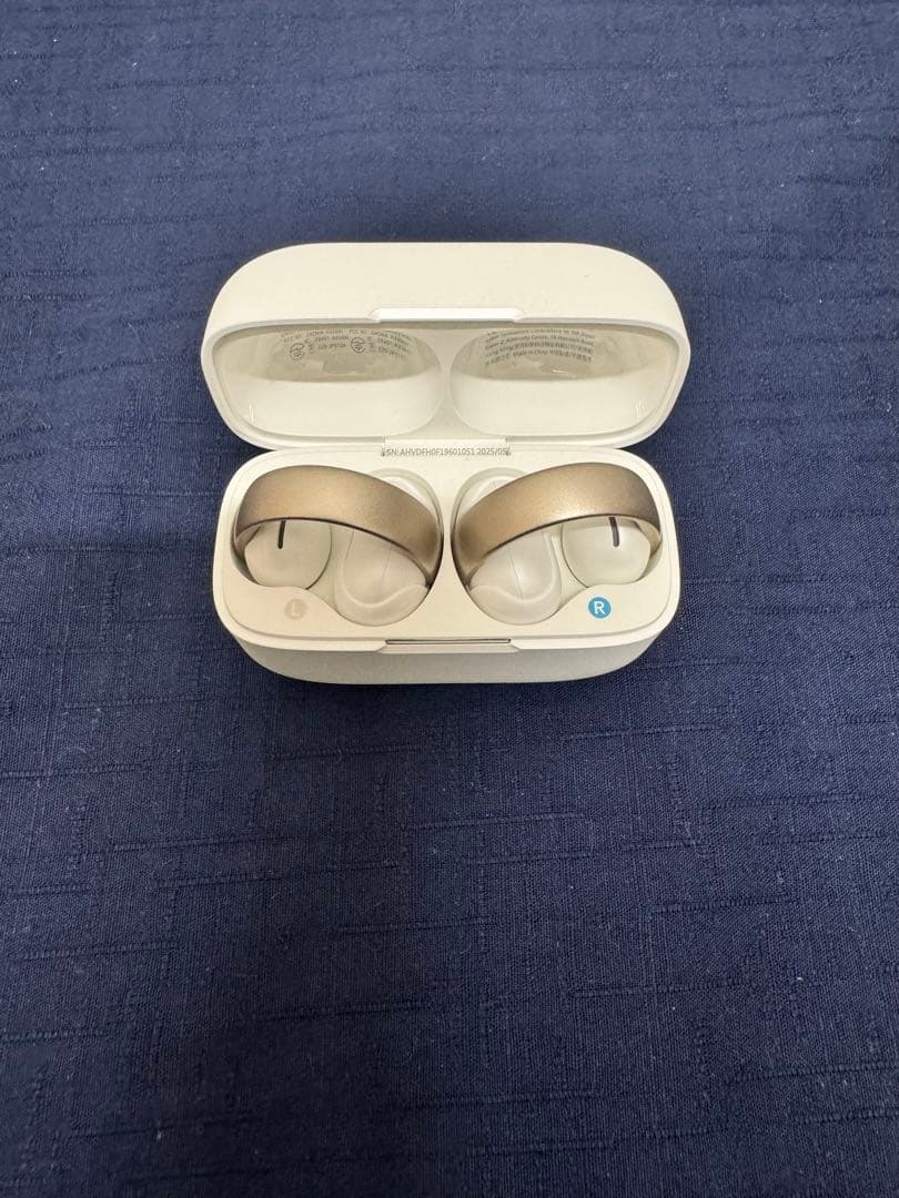 Soundcore Aeroclip ホワイト - ホワイト & ゴールド