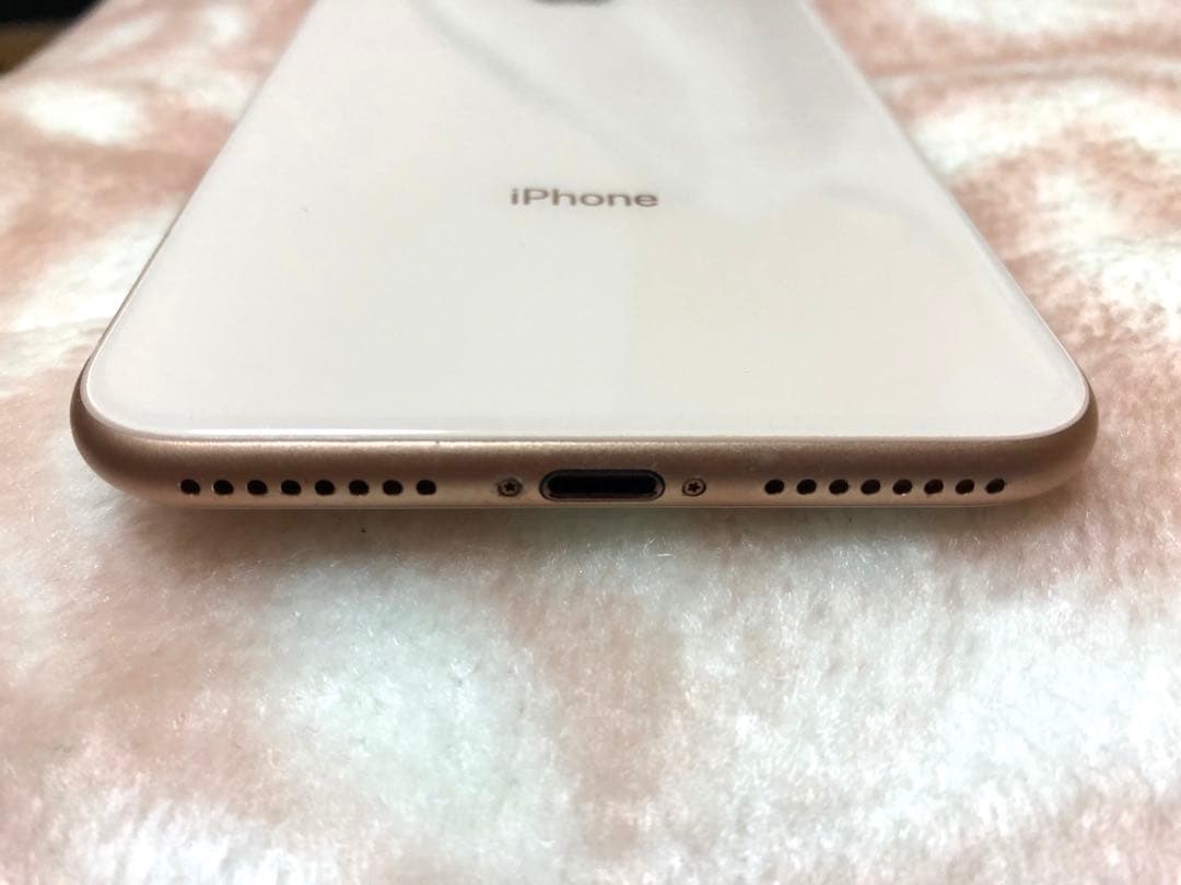 i phone 8plus 64GB SIMフリー　本体のみ　ピンク　ゴールド