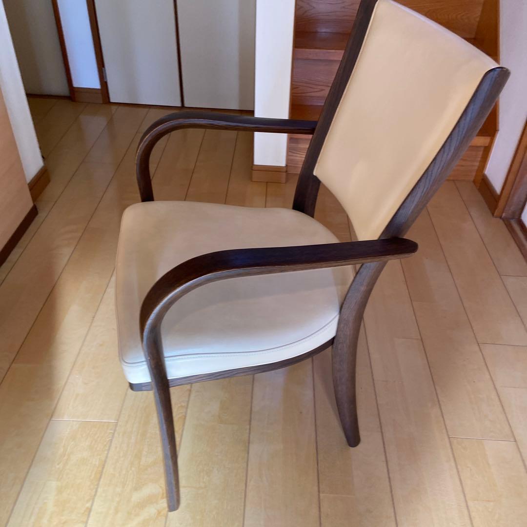 カリモク ダイニングチェアー肘付CT7320K325ブラウン色 美品