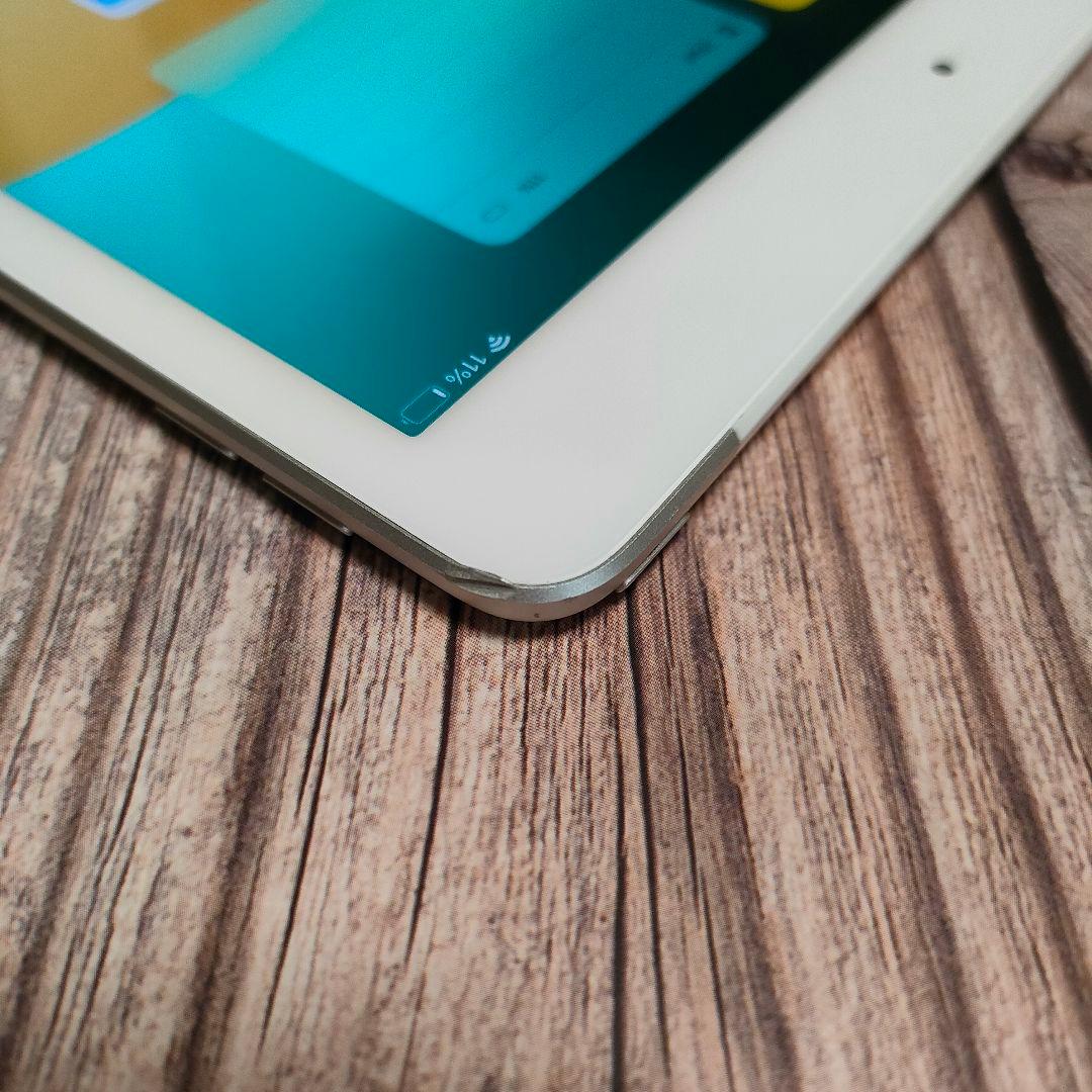 iPad 第8世代 32GB SIMフリー 美品