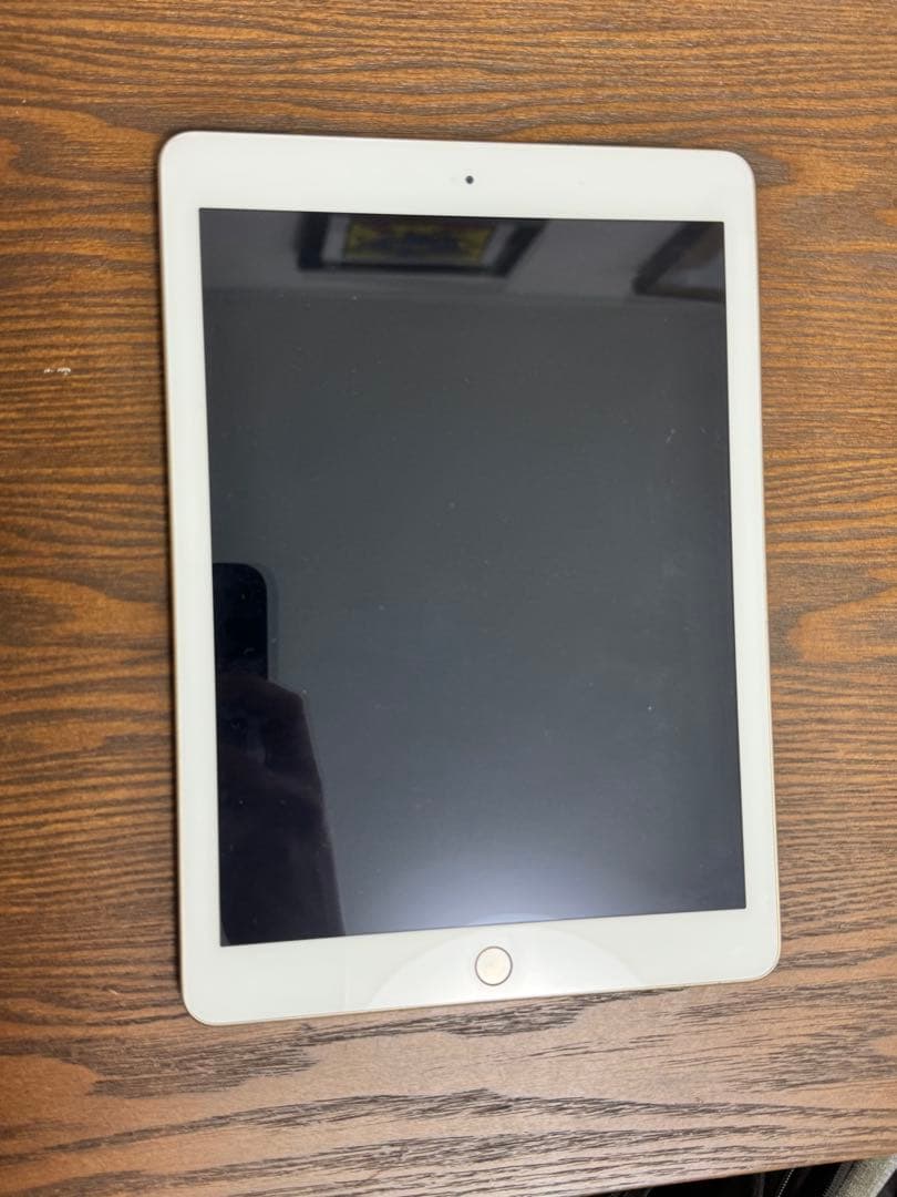 Apple iPad5 ゴールド 本体　32GB