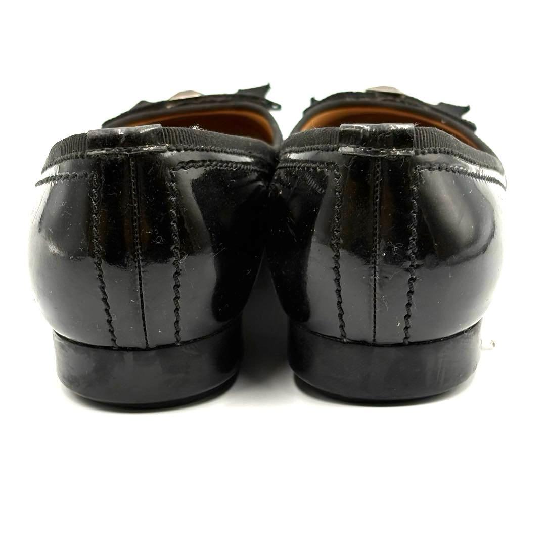 【超美品】フェラガモ　24.5 フラットシューズ　エナメル　黒　リボン