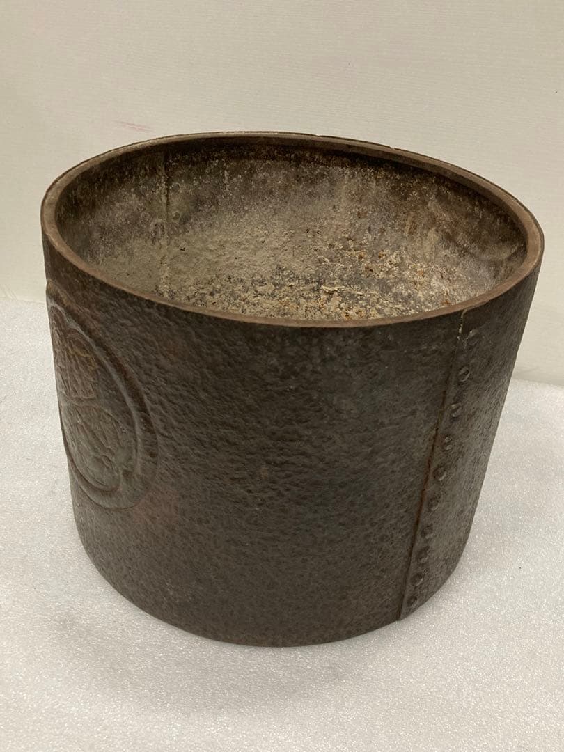 K)希少　時代物　レトロ　金塗り　火鉢　炭盆　鉄製　金属工芸　骨董品　古美術
