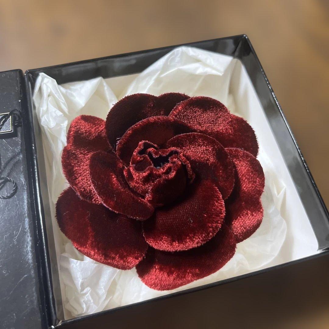 ブローチ コサージュ 〔 chanel 〕