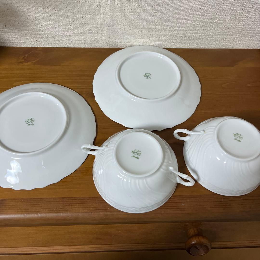 未使用品　リチャードジノリ　ベッキオホワイト　スープカップ×ソーサー　2セット