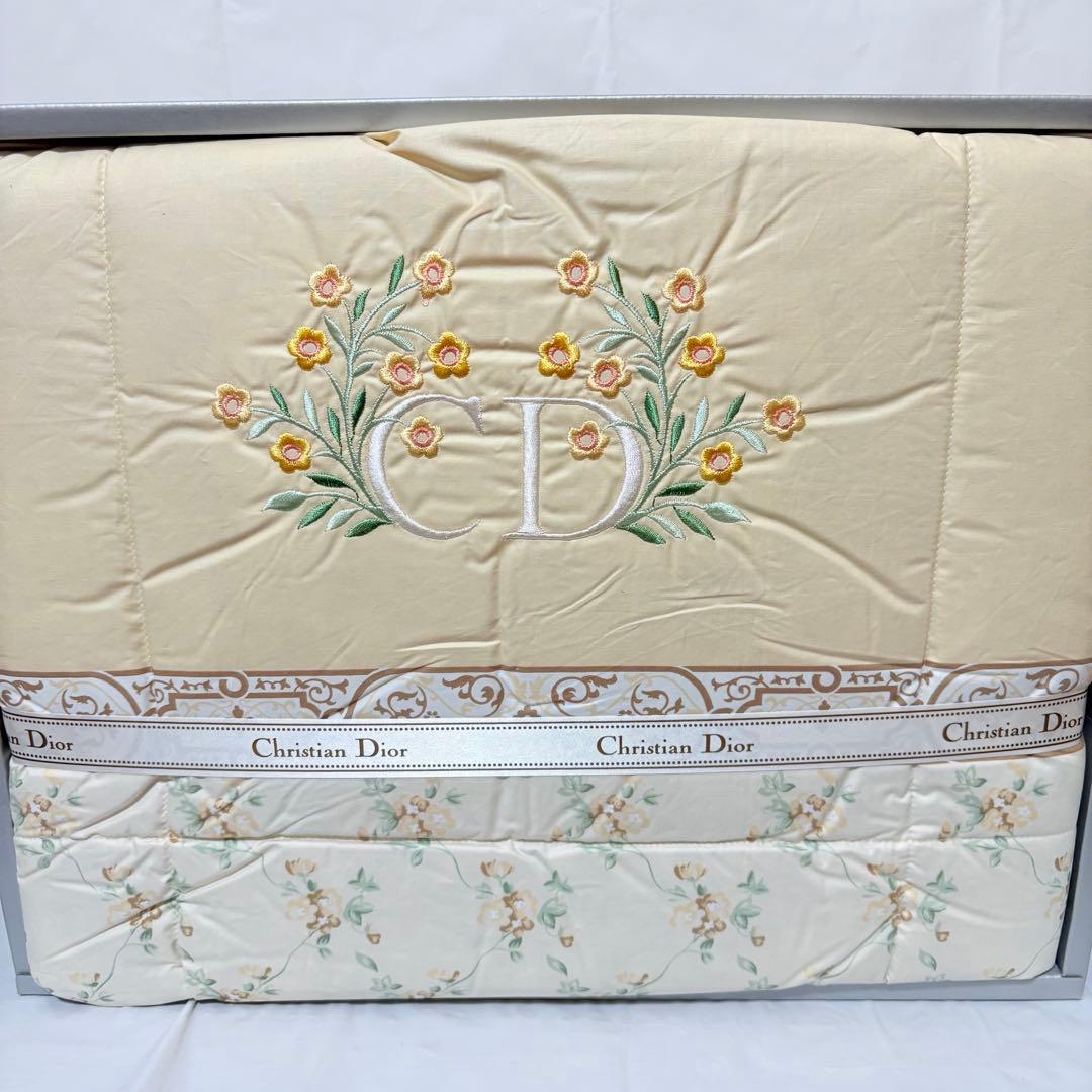 Christian Dior ダウンケット　CDロゴ花柄　　150×200cm