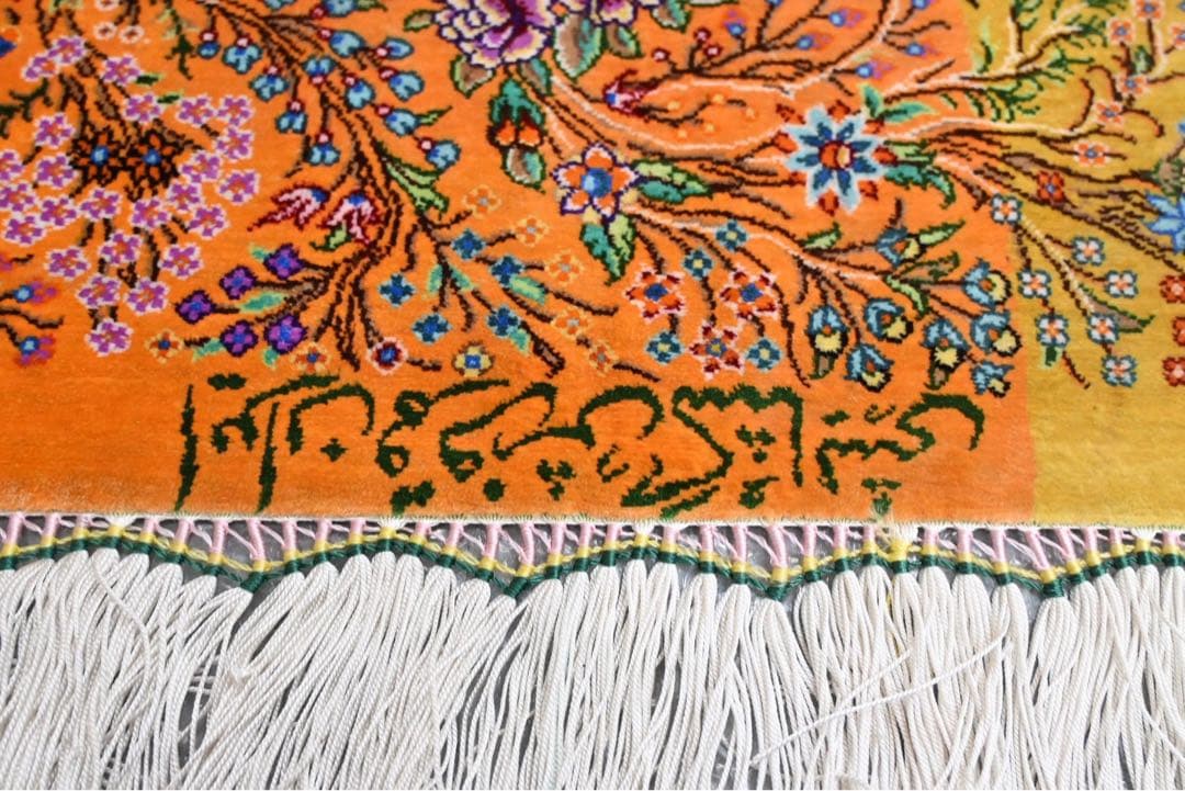 ⭐︎極上の逸品⭐︎ ペルシャ絨毯 クム サイン入り 330万