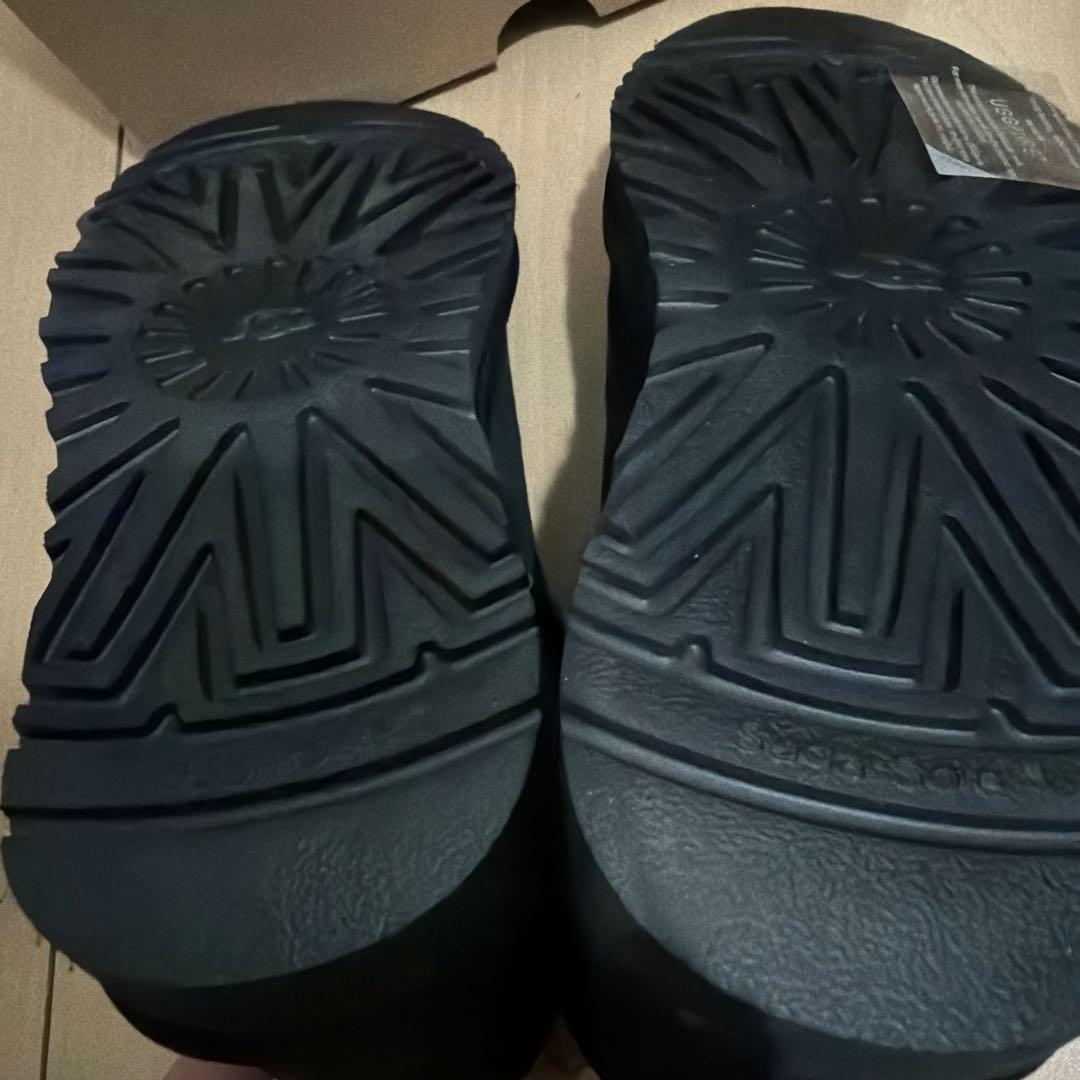 UGG Classic Ultra Mini ブーツ ブラック 6