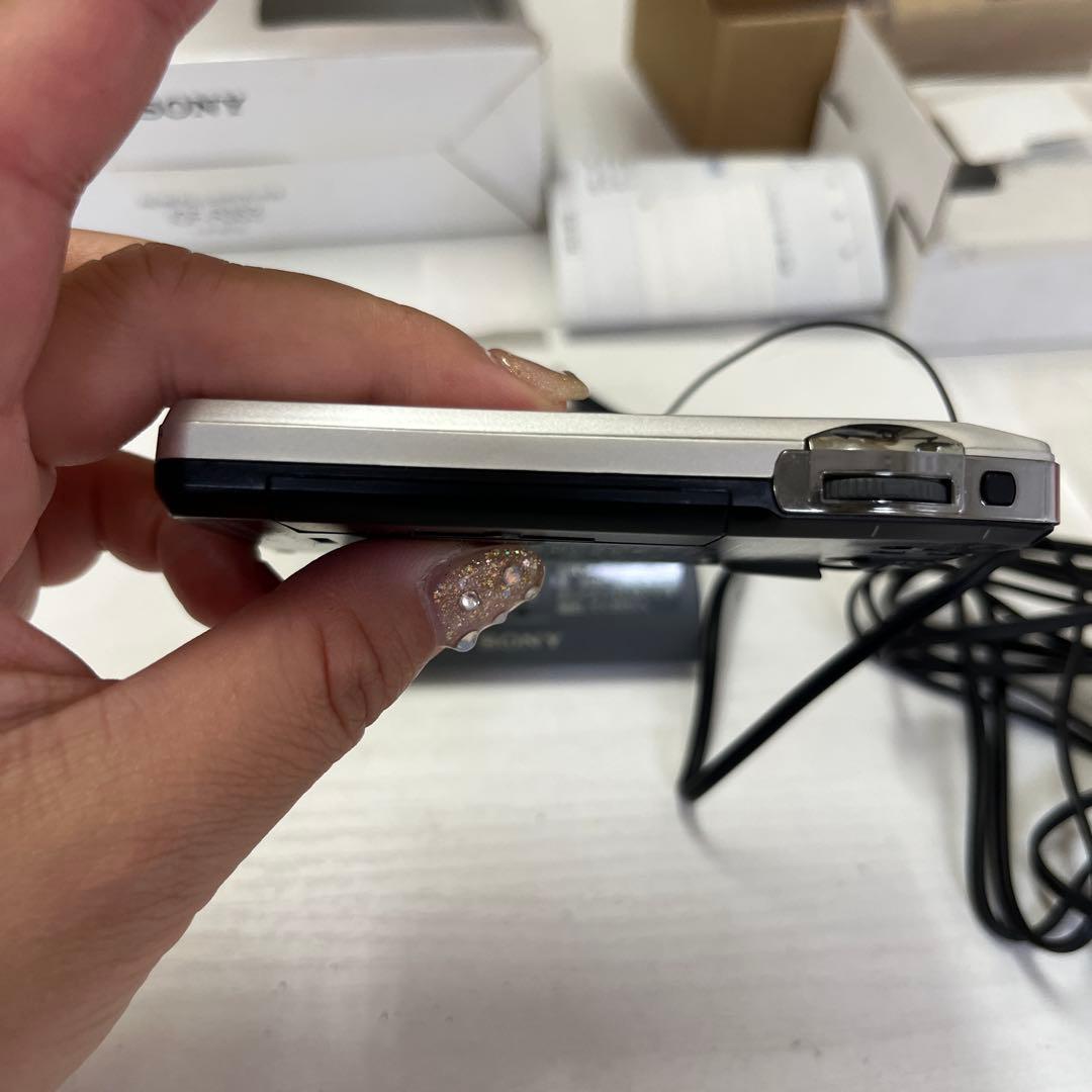 SONY FM/AM ポケッタブルラジオ ICF-R353