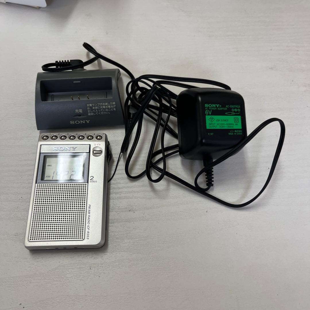 SONY FM/AM ポケッタブルラジオ ICF-R353
