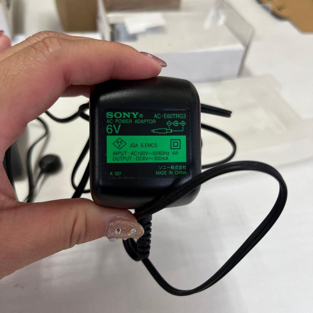 SONY FM/AM ポケッタブルラジオ ICF-R353