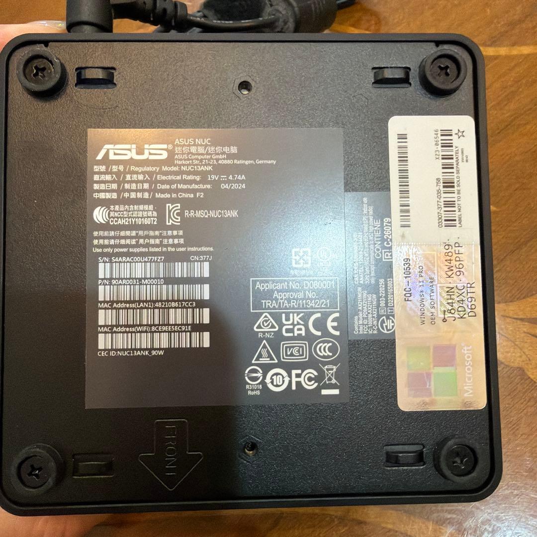 ASUS NUC ミニPC HDMI USBポート付き