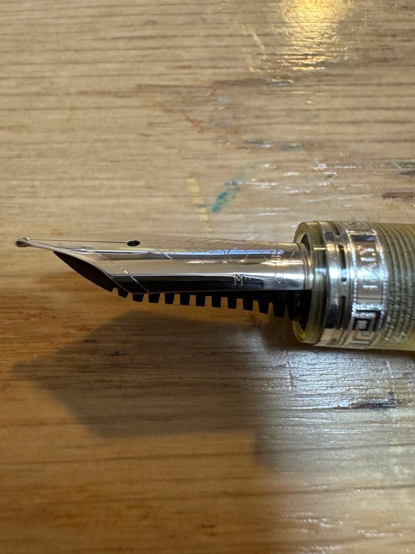 訳あり OMAS オマス 万年筆 18K 750 M 中字 クリア 透明 文房具