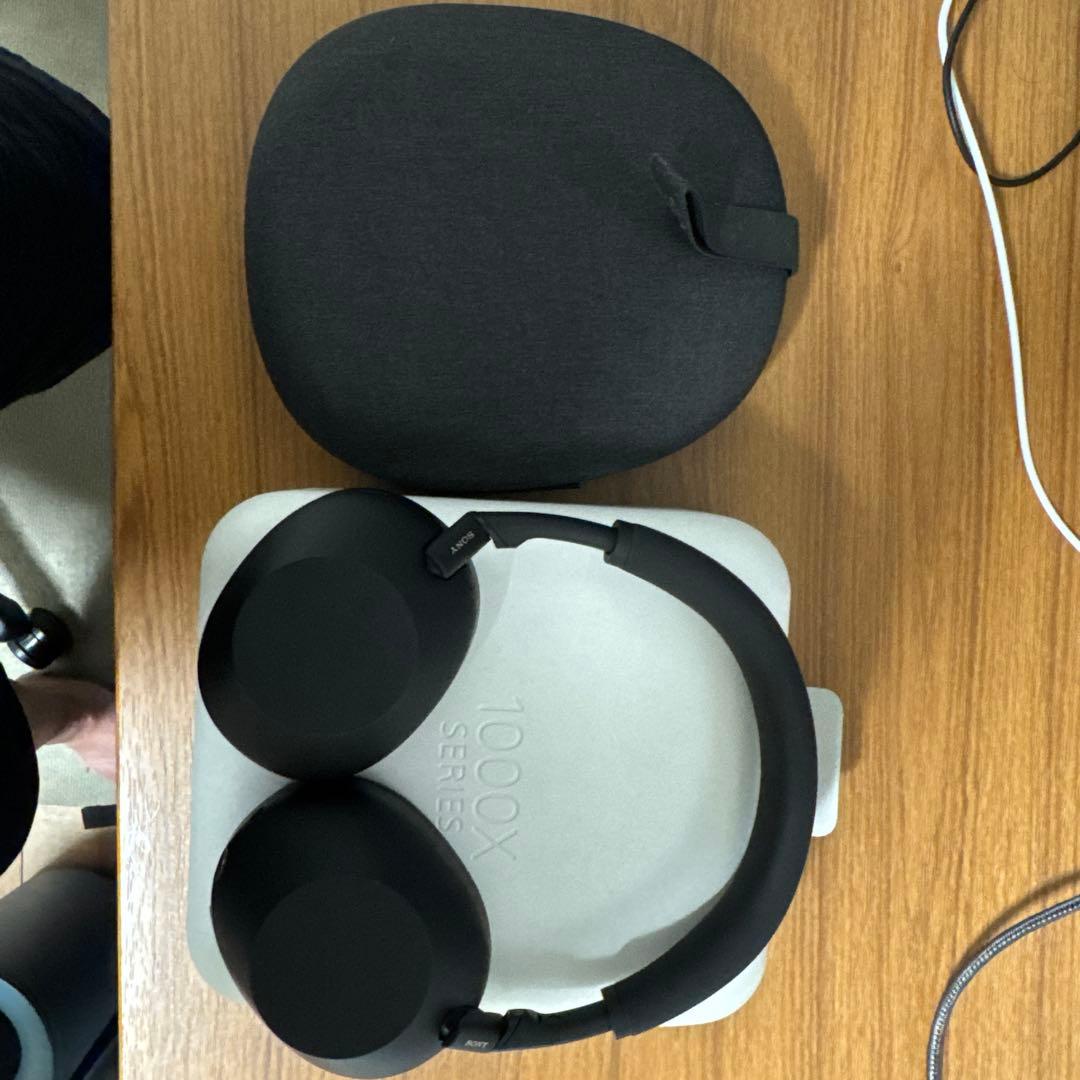 美品　SONY WH-1000XM6 ワイヤレスヘッドホン