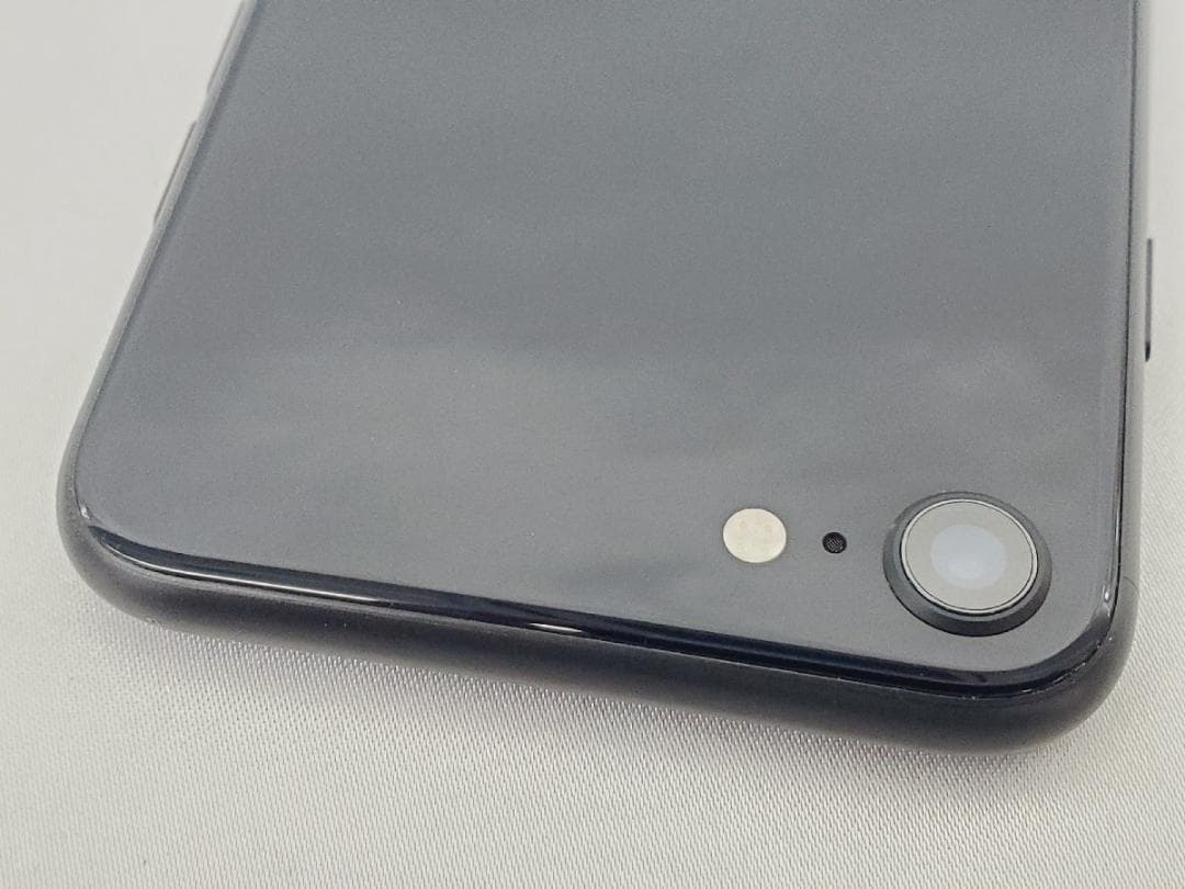 【良品】Apple iPhoneSE 第3世代 64GB MMYC3J/A