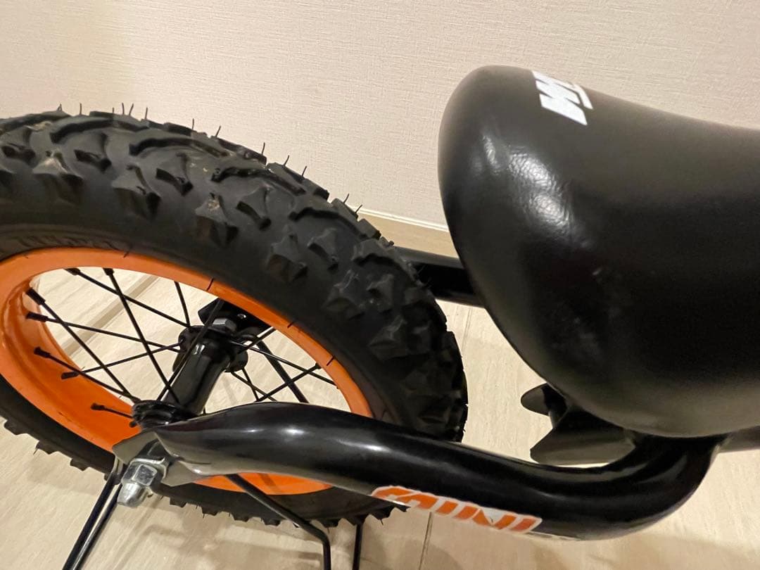 KTM　トレーニングバイク　2019年式　キックバイクスタンド付属　状態綺麗です