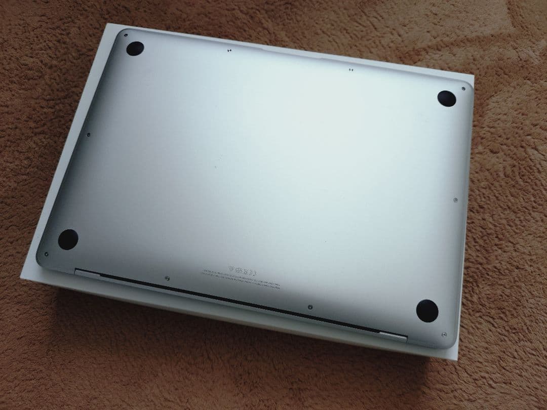 Apple MacBookair 13インチ シルバー