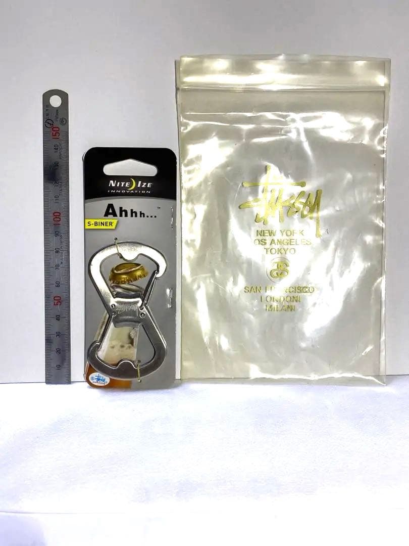 希少 ステューシー カラビナ エスビナー