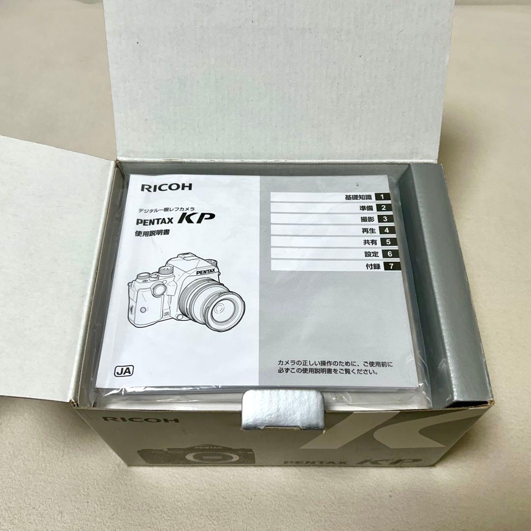 【状態良好】PENTAX KP ミラーレスカメラ 本体とレンズ付き