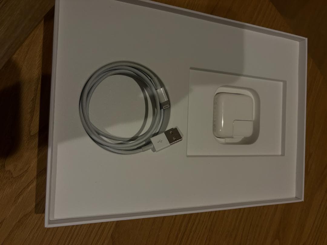 iPad Air 10.5インチ 第3世代 MUUL2JA キーボード付