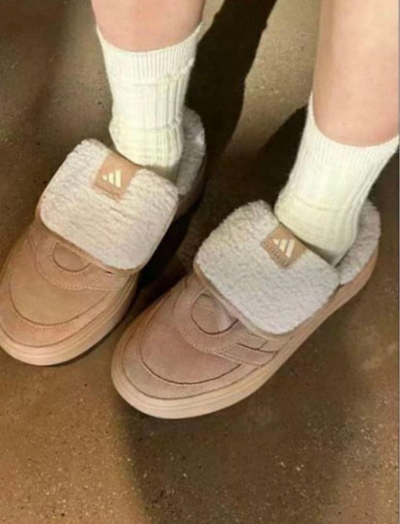 韓国限定✨激レア♡　adidas GRAND COURT MULE 23cm