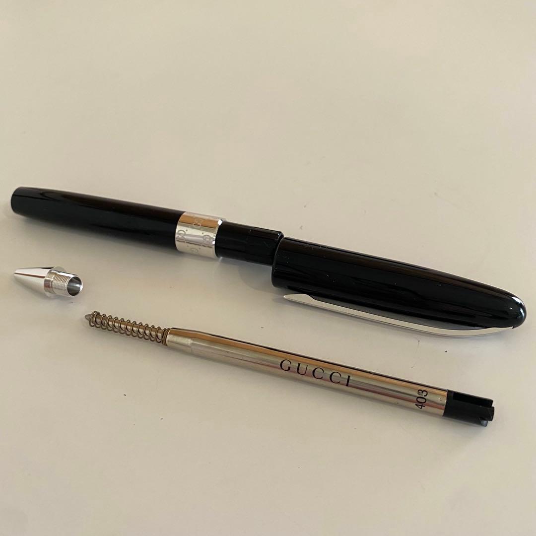 Gucci グッチ ツイスト式き　ボールペン 黒　GGマーク