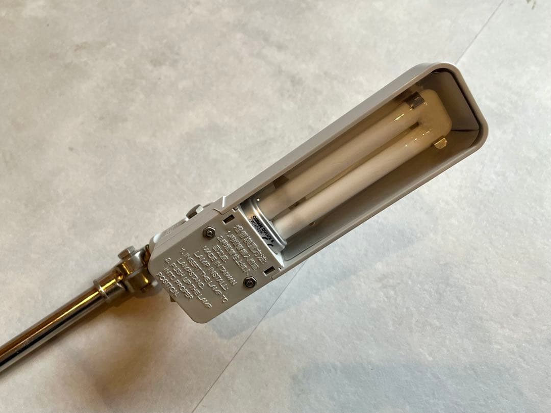 デスクライト タイプ50Hz インダストリアル