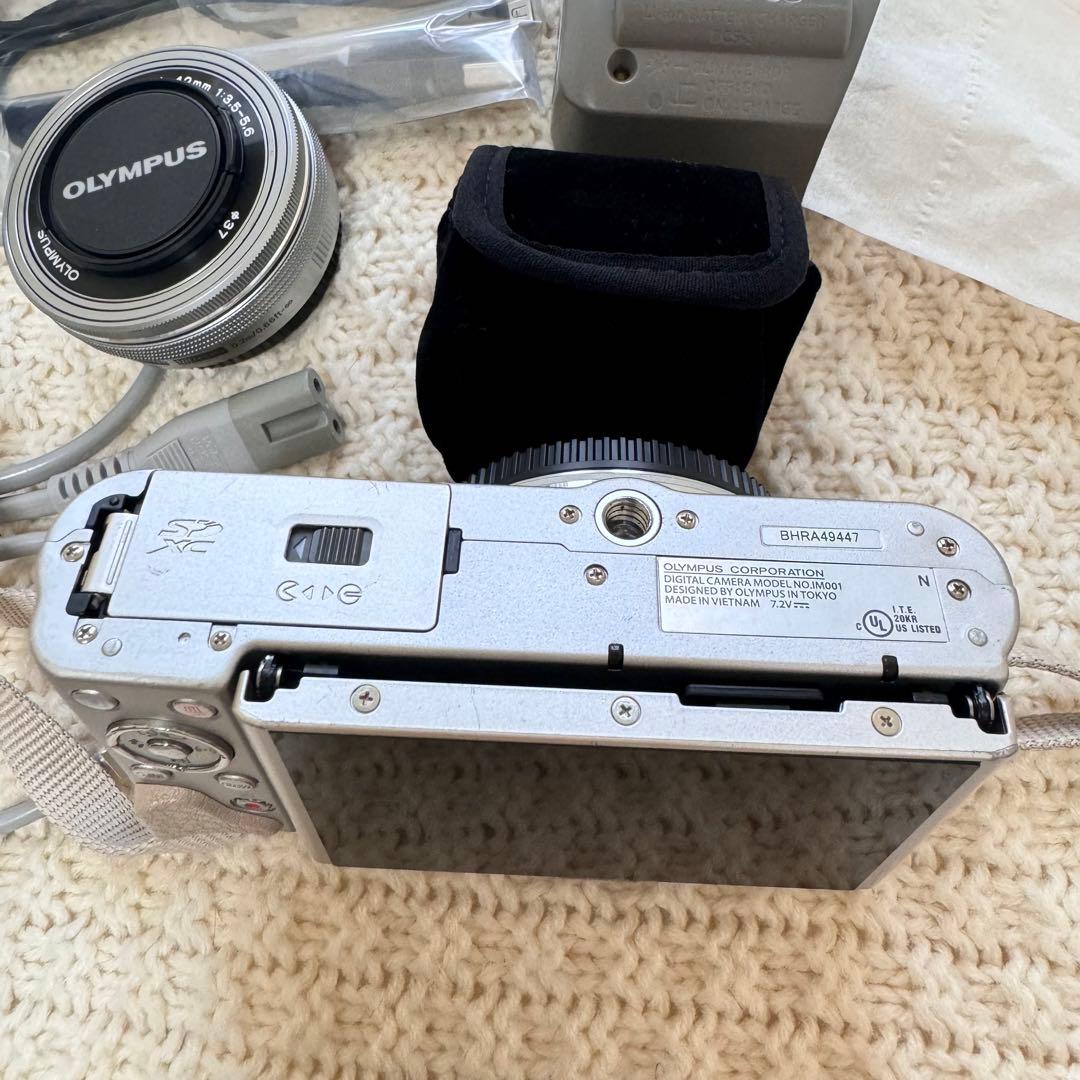 OLYMPUS PEN E−PL8 ダブルズームレンズキット