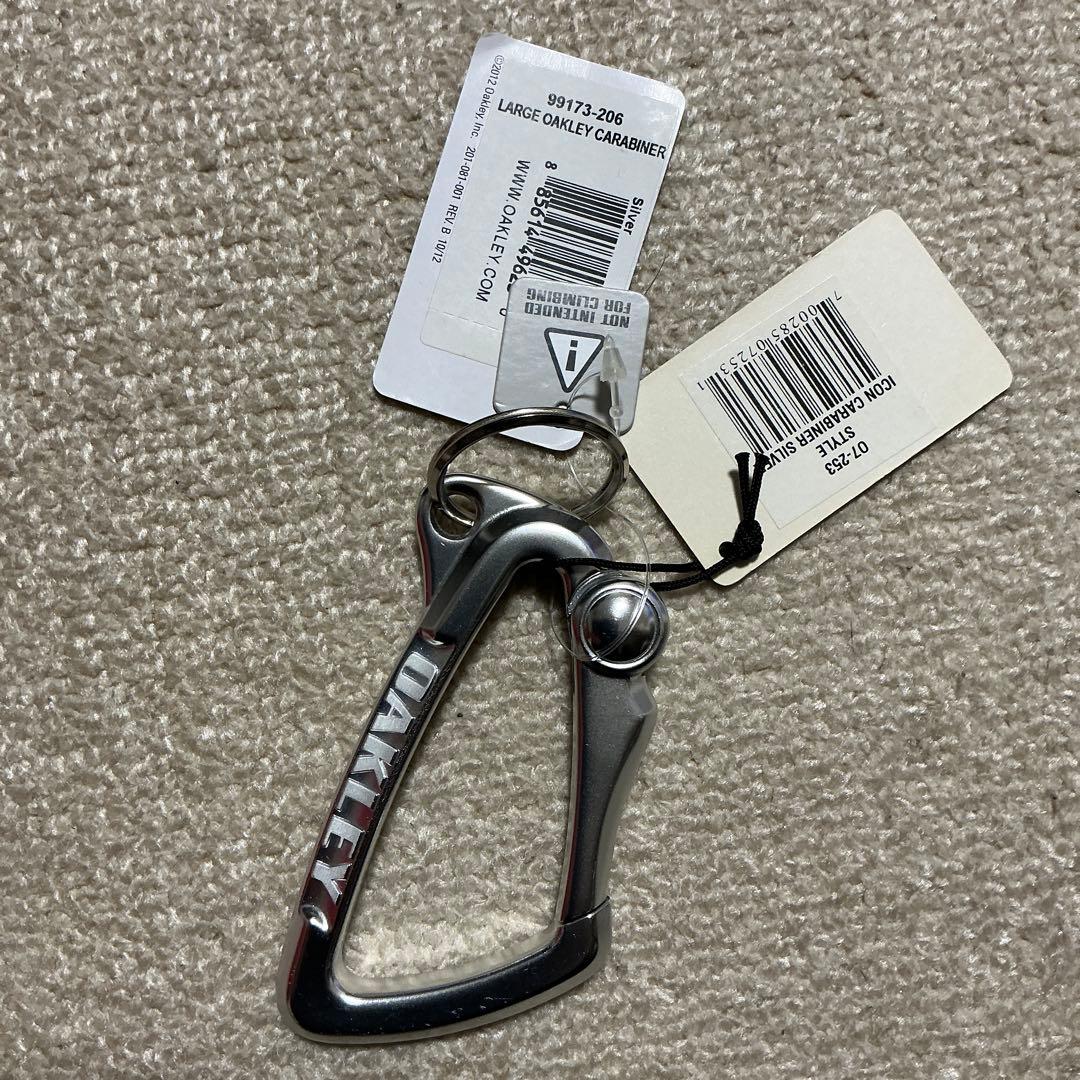 OAKLEY LARGE CARABINER 未使用