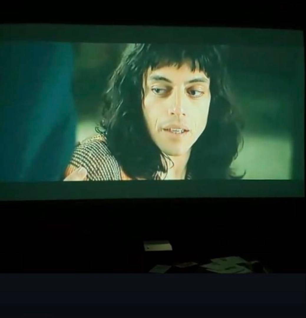 美品 LG プロジェクター PH450UG Wi-Fi/Bluetooth