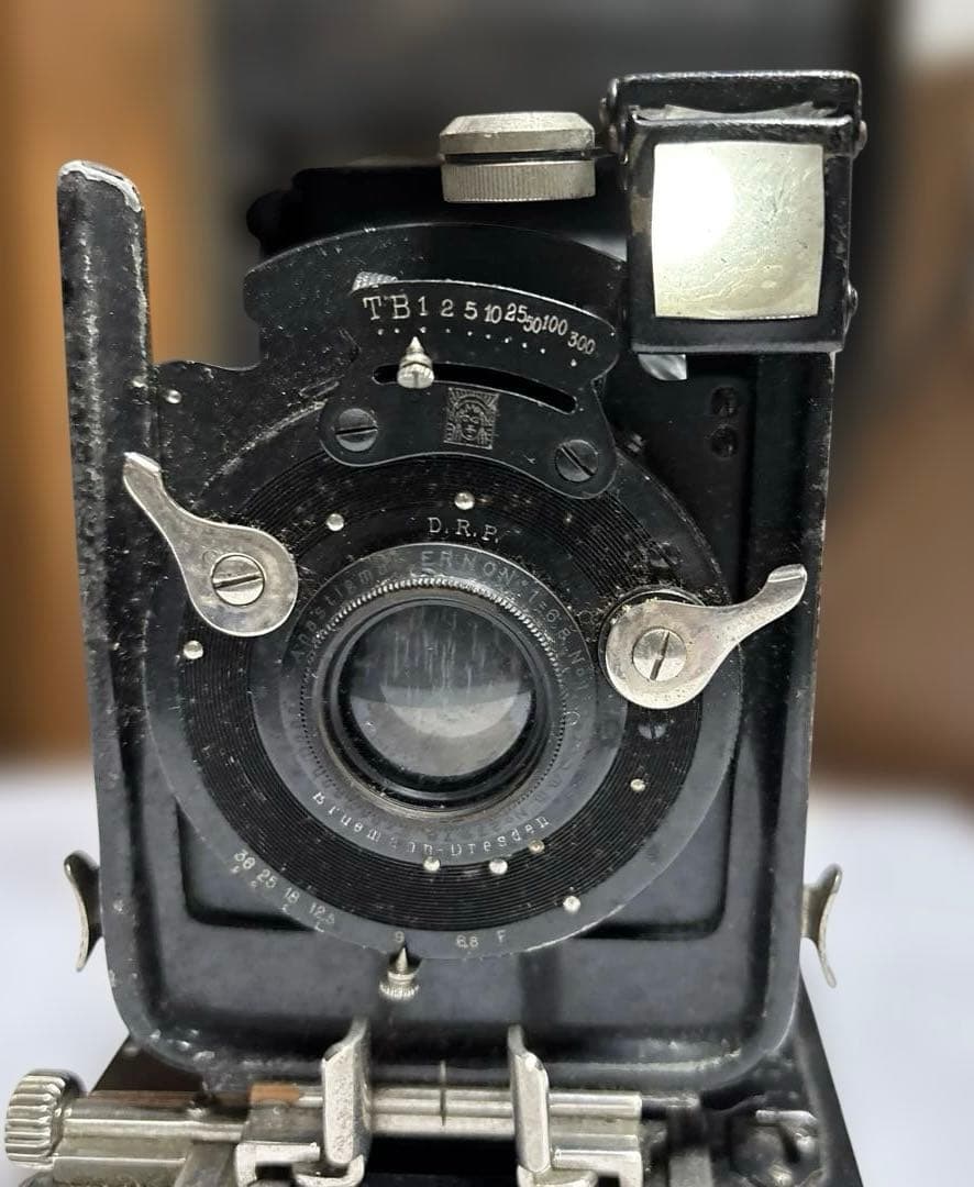 エルネマン蛇腹カメラBob2