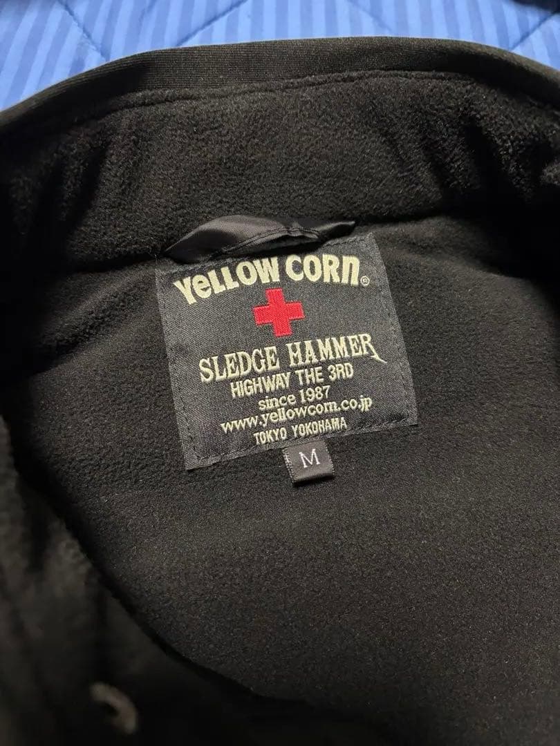 ✨新品未使用品✨YELLOWCORN ブラックジャケット　秋　冬　刺繍ロゴ　M