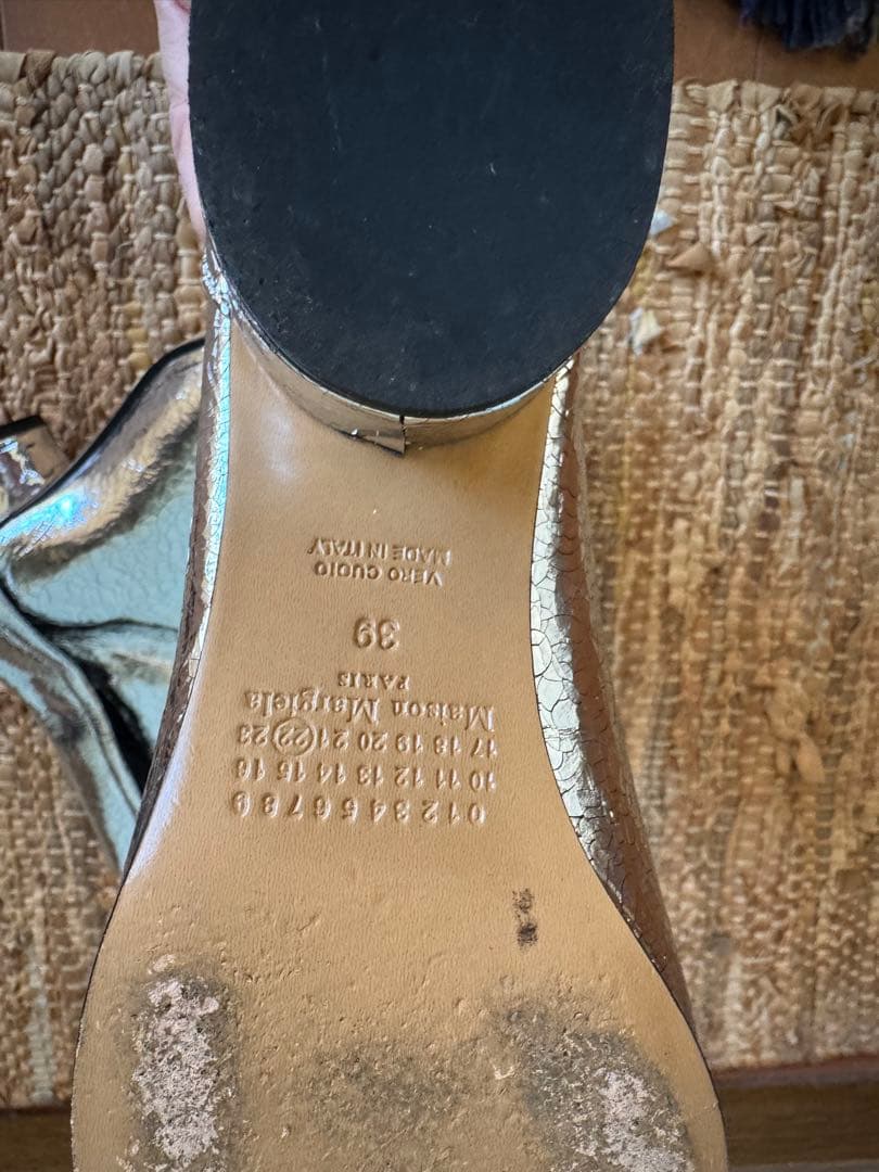 Maison Margielaメタリックシルバー Tabi