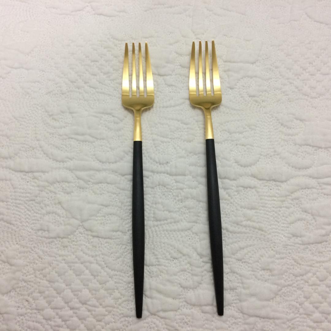 セール価格！　クチポール　ＧＯＡ　ブラック＆ゴールド　ディナー３種×各２　計６本