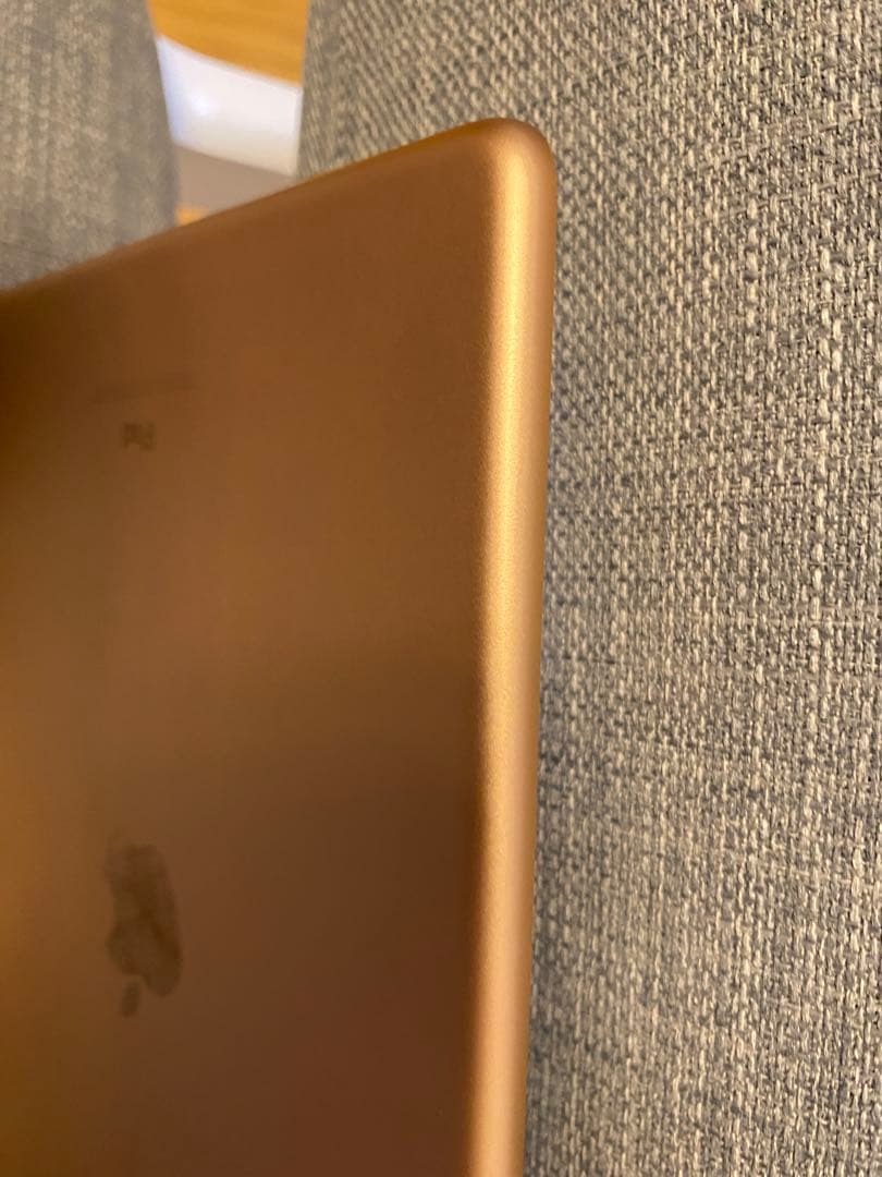 美品 Apple iPad 第6世代 32GB Wi-Fiモデル