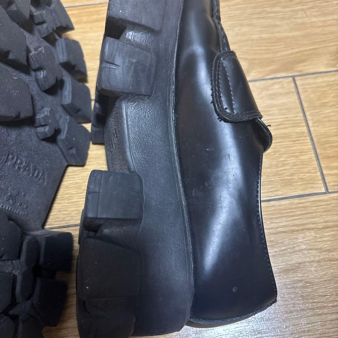 PRADA ローファー