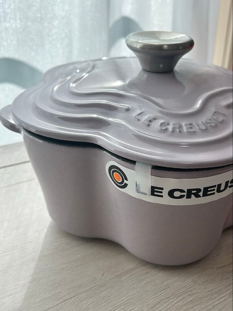 ル・クルーゼ ココットフルール 20cm　ラベンダー