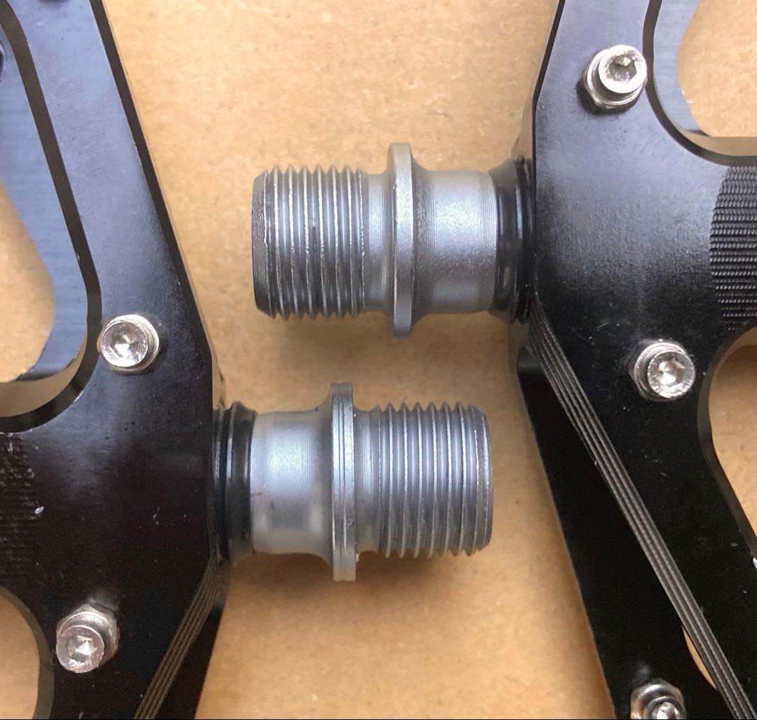 美品!! DMR VAULT フラットペダル / グロス ブラック