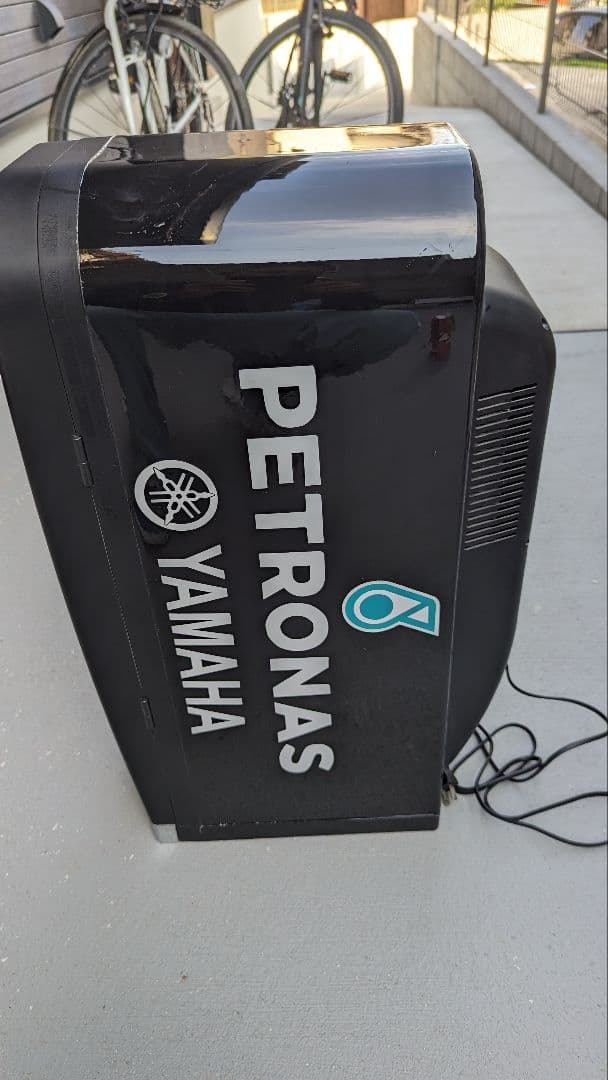 サンコー電子冷却保冷庫　8L　ペトロナス仕様