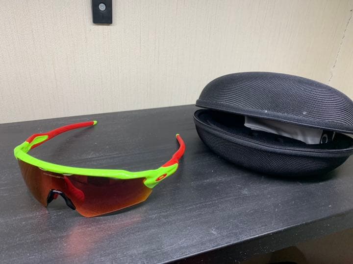 オークリー　サングラス レーダーロック