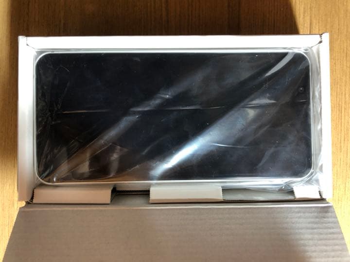 AQUOS sense3 basic SHV48 シルバー simフリー