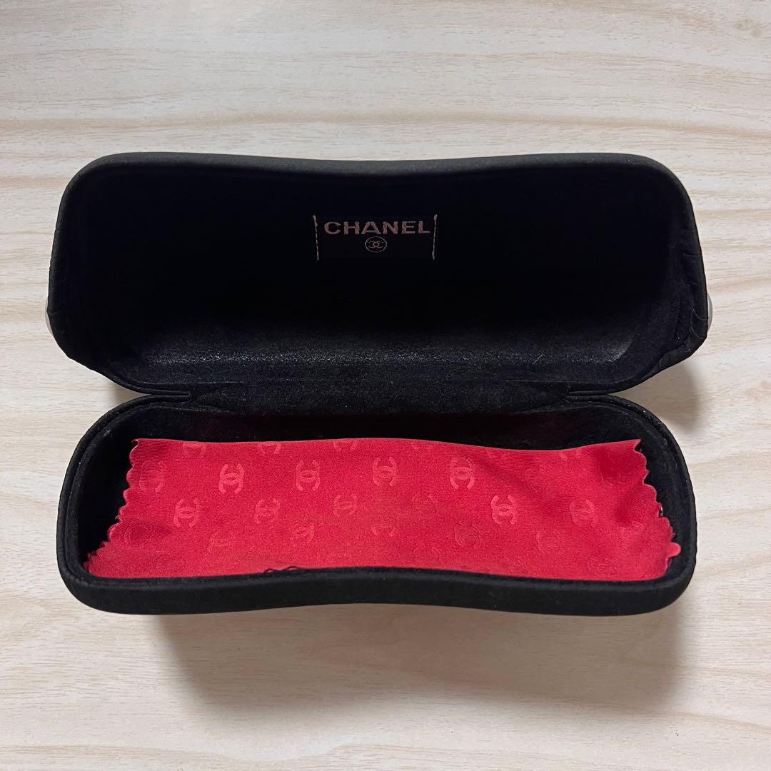 付属品付き CHANEL ココマーク リムレス サングラス 4002