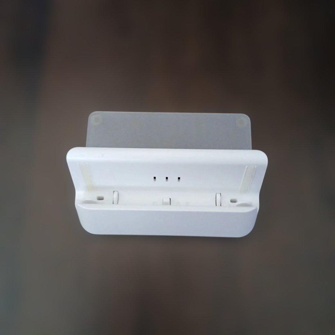 富士通 Docomo ARROWS Tab F-02F 白 タブレット